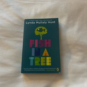 Fish in a Tree by Lynda Mullaly Hunt paper copy